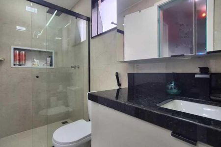 Casa de condomínio à venda com 320m², 4 quartos e 2 vagas