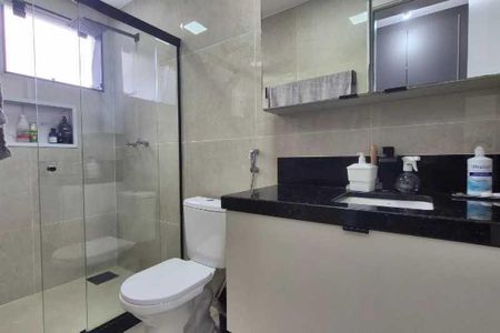 Casa de condomínio à venda com 320m², 4 quartos e 2 vagas