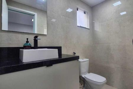 Casa de condomínio à venda com 320m², 4 quartos e 2 vagas