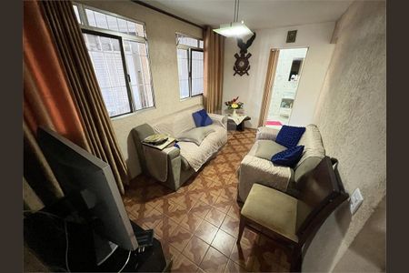 Casa à venda com 3 quartos, 180m² em Vila Dionisia, São Paulo