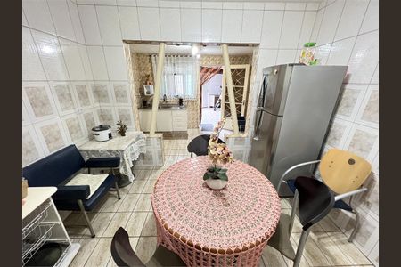 Casa à venda com 3 quartos, 180m² em Vila Dionisia, São Paulo
