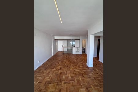 Apartamento à venda com 107m², 3 quartos e 1 vaga
