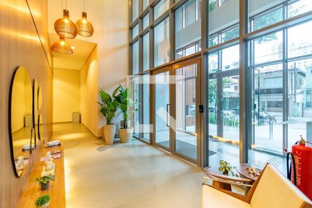 Apartamento à venda com 85m², 2 quartos e 1 vaga Apartamento à venda com 85m², 2 quartos e 1 vagaHall social