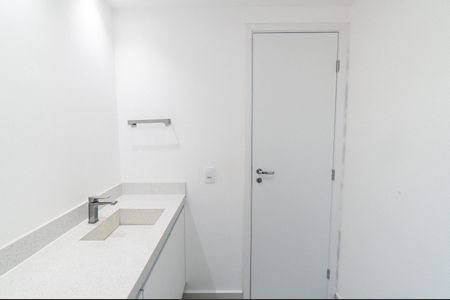 Apartamento à venda com 85m², 2 quartos e 1 vaga Apartamento à venda com 85m², 2 quartos e 1 vagaBanheiro da Suíte 1