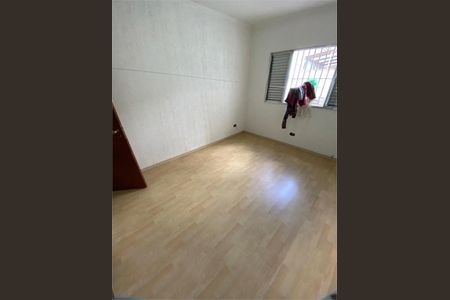 Casa à venda com 3 quartos, 259m² em Vila Bertioga, São Paulo