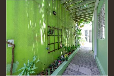 Casa à venda com 6 quartos, 263m² em Água Branca, São Paulo