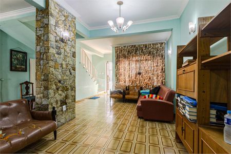 Casa à venda com 2 quartos, 140m² em Bela Vista, São Paulo