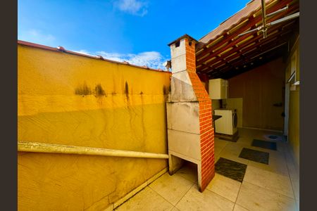 Apartamento para alugar com 55m², 2 quartos e 1 vaga Apartamento para alugar com 55m², 2 quartos e 1 vagaQuintal