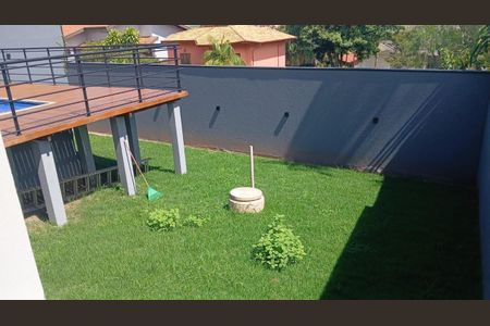 Casa de condomínio à venda com 360m², 5 quartos e 4 vagas