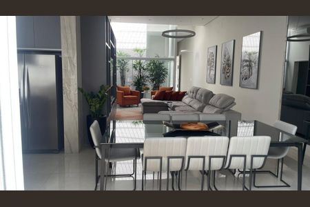 Foto 09 de casa à venda com 3 quartos, 300m² em Vila Prudente, São Paulo