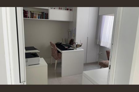 Foto 03 de casa à venda com 3 quartos, 300m² em Vila Prudente, São Paulo