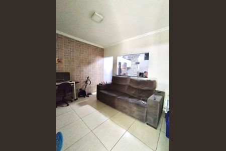 Foto 07 de casa à venda com 3 quartos, 125m² em Jardim Teresa, São Paulo