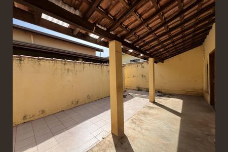 Casa à venda com 145m², 5 quartos e 4 vagas Casa à venda com 145m², 5 quartos e 4 vagasFoto 27