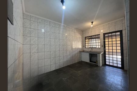 Foto 04 de casa à venda com 5 quartos, 145m² em Jardim São Gonçalo, Campinas