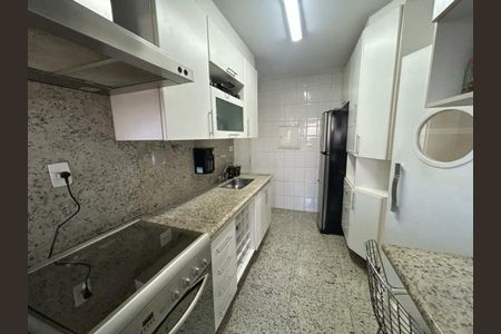 Apartamento à venda com 105m², 2 quartos e 3 vagas