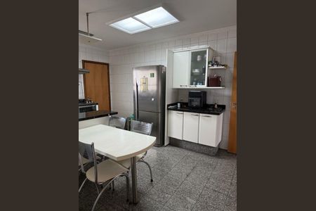 Apartamento à venda com 186m², 4 quartos e 4 vagas