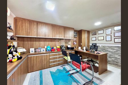 Casa à venda com 374m², 5 quartos e 2 vagas