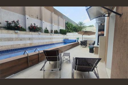 Casa à venda com 374m², 5 quartos e 2 vagas