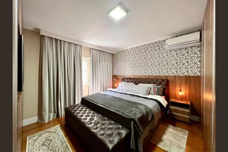 Casa à venda com 374m², 5 quartos e 2 vagas