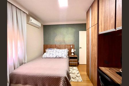 Casa à venda com 374m², 5 quartos e 2 vagas