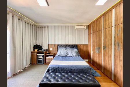 Casa à venda com 374m², 5 quartos e 2 vagas