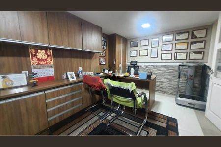 Casa à venda com 374m², 5 quartos e 2 vagas