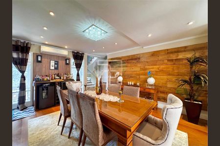 Casa à venda com 374m², 5 quartos e 2 vagas