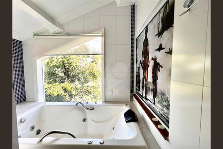 Casa à venda com 374m², 5 quartos e 2 vagas