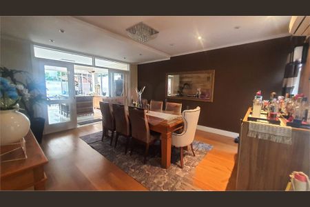 Casa à venda com 5 quartos, 374m² em Residencial Tres (Alphaville), Santana de Parnaíba