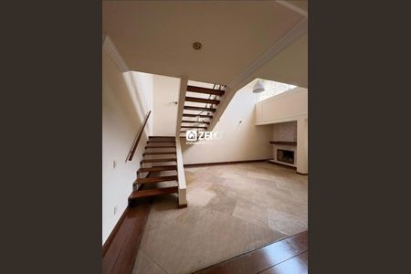 Casa à venda com 365m², 4 quartos e 4 vagasFoto 04