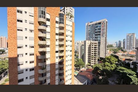 Apartamento à venda com 192m², 4 quartos e 4 vagas Apartamento à venda com 192m², 4 quartos e 4 vagasFoto 09