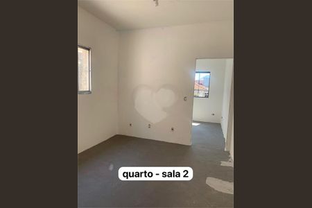 Casa à venda com 80m², 2 quartos e 2 vagas