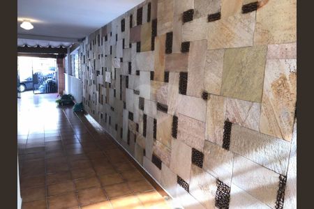 Casa à venda com 3 quartos, 300m² em Vila Mangalot, São Paulo