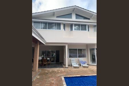 Casa à venda com 420m², 4 quartos e sem vaga