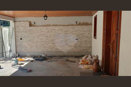 Casa à venda com 4 quartos, 400m² em São Domingos, São Paulo