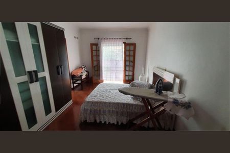 Casa à venda com 4 quartos, 400m² em São Domingos, São Paulo