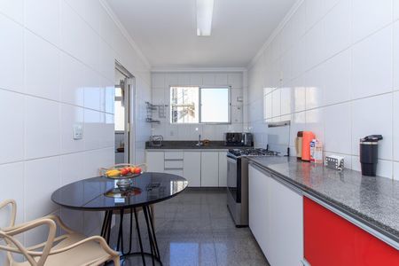Apartamento para alugar com 230m², 4 quartos e 3 vagasFoto 05