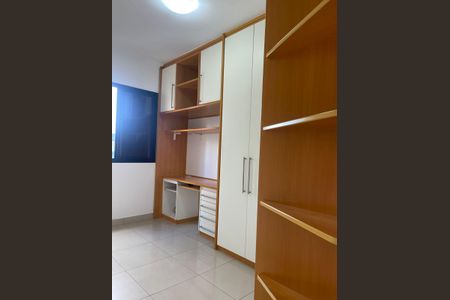 Apartamento à venda com 91m², 2 quartos e 2 vagasQuarto