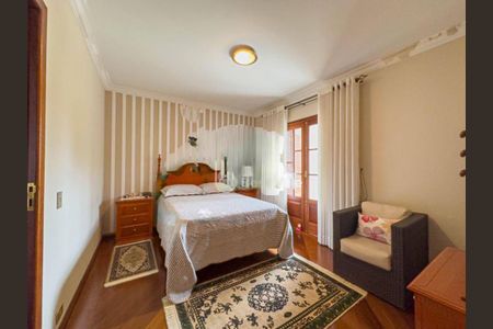 Casa à venda com 380m², 4 quartos e 4 vagas