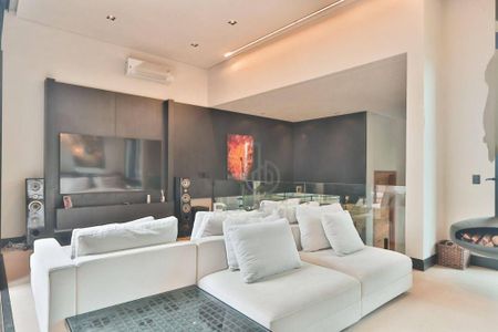 Casa à venda com 4 quartos, 365m² em Colinas da Anhanguera, Santana de Parnaíba