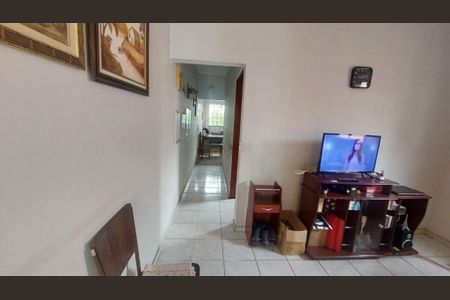 Casa à venda com 4 quartos, 126m² em Vila Carrão, São Paulo