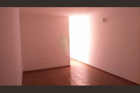 Casa à venda com 3 quartos, 220m² em Parque Sao Domingos, São Paulo