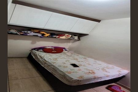 Casa à venda com 3 quartos, 105m² em Jardim Laone, São Paulo