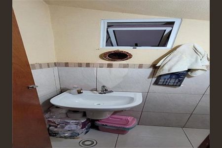 Casa à venda com 3 quartos, 105m² em Jardim Laone, São Paulo