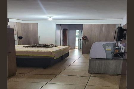 Casa à venda com 3 quartos, 105m² em Jardim Laone, São Paulo