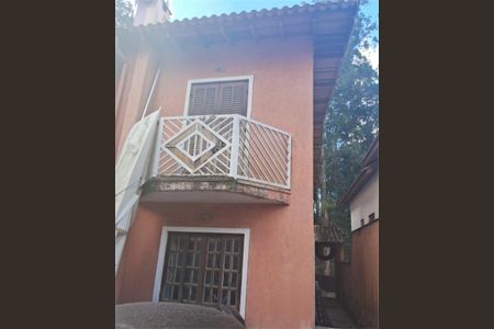 Casa de condomínio à venda com 252m², 3 quartos e 5 vagas