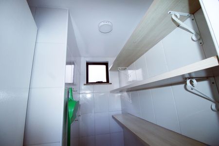 Apartamento à venda com 80m², 2 quartos e 1 vagaDispensa
