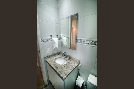 Apartamento à venda com 80m², 2 quartos e 1 vagaBanheiro Social