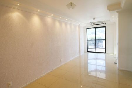 Sala de apartamento à venda com 2 quartos, 80m² em Penha Circular, Rio de Janeiro