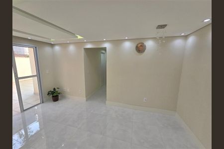 Apartamento à venda com 2 quartos, 90m² em Vila Carmosina, São Paulo